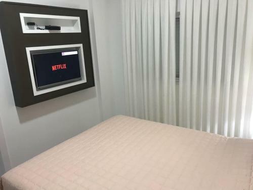 1049 - Apartamento Com 3 Su�tes Em Bombinhas Sc - 2 Vagas De Garagem