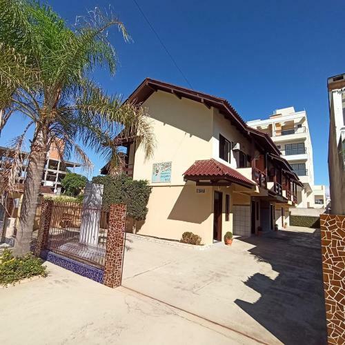 Apartamento Sobrado Pr�ximo � Praia