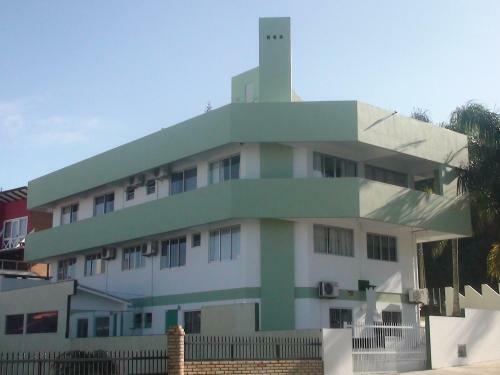 Apartamento Bombinhas Apto 02 Dormit�rios 60m Da Praia Com Vista