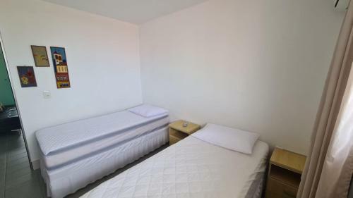Apartamento Bombinhas Apto 02 Dormit�rios 60m Da Praia Com Vista