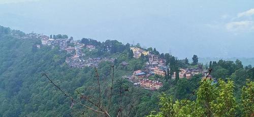 Shriyahomestay/karbia