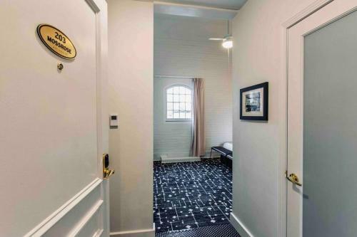 Posada Mossrose Suite 203 At The Bellwether Hotel