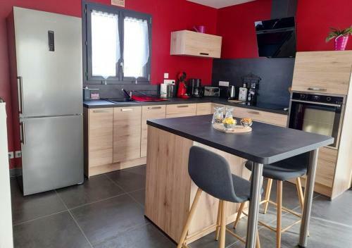 Maison De 2 Chambres Avec Jardin Clos Et Wifi A Coltines
