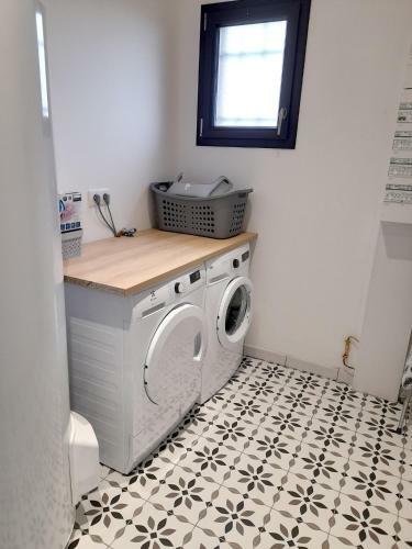 Maison De 2 Chambres Avec Jardin Clos Et Wifi A Coltines