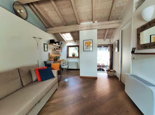The Tiny House 5 Mins Walk From The Lake