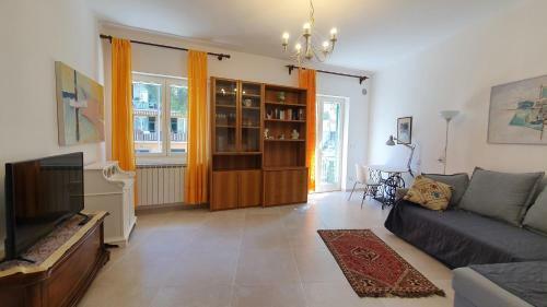 Diamond Apartment