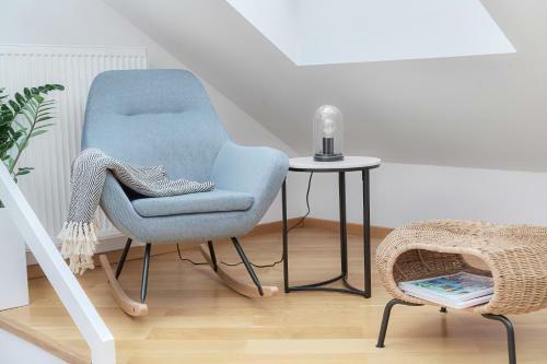 Two Level Apartment 2waters By Renters