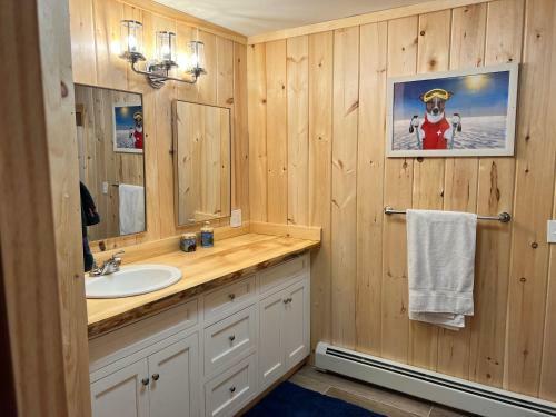 Loafers' Lodge
