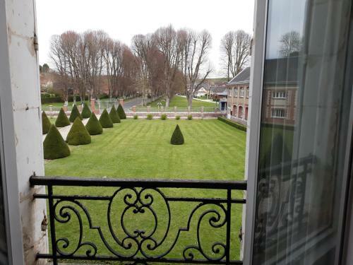Hotel Le Chateau De Chantereine