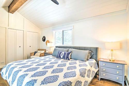 Charming Charlevoix Home On Lake Michigan!