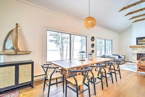 Charming Charlevoix Home On Lake Michigan!
