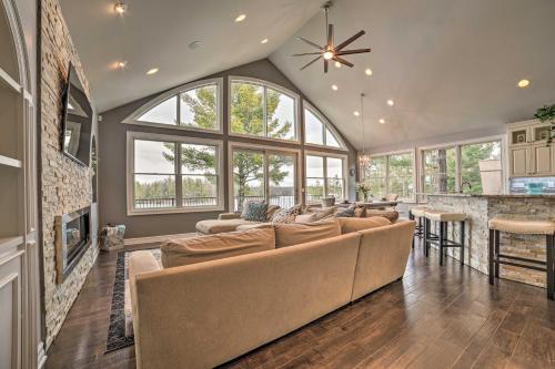Luxe Waterfront Home With Private Lake Access!