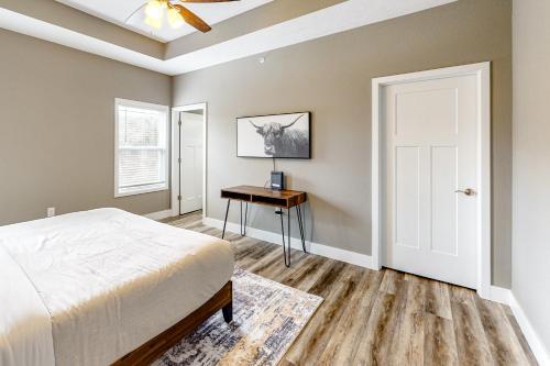 The Cozy Cottonwood Cabin