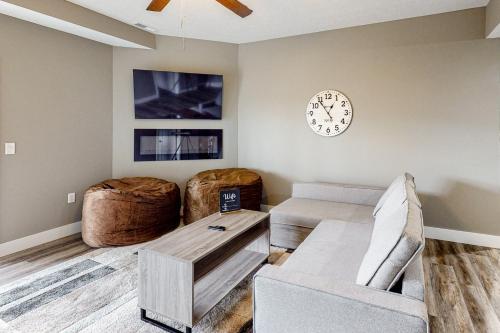 The Cozy Cottonwood Cabin