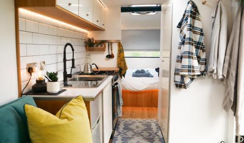 Villa Unique Vineyard Tiny Home: Ensuite, Firepit, Hikes