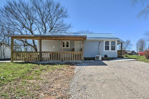 Cozy Lesterville Home Near Parks And Forests!