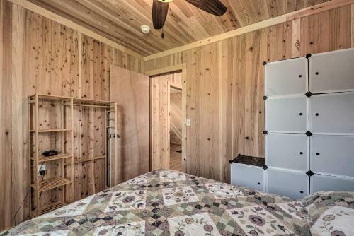Cozy Lesterville Home Near Parks And Forests!