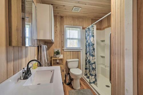 Cozy Lesterville Home Near Parks And Forests!