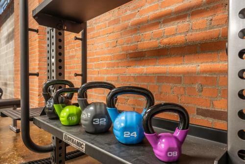 Apartamento 2br 2ba Spacious Historic Loft With Gym By Envitae