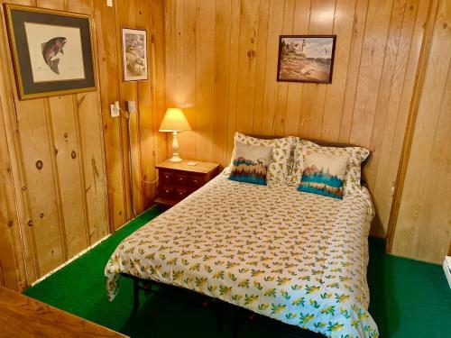 Expedition Cabin - Fishing Cabin