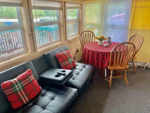Expedition Cabin - Fishing Cabin