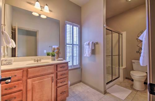 Luxe Osage Beach Home With Fire Pit And Grill!