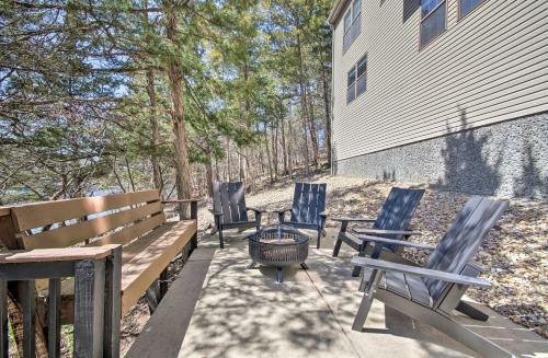 Luxe Osage Beach Home With Fire Pit And Grill!