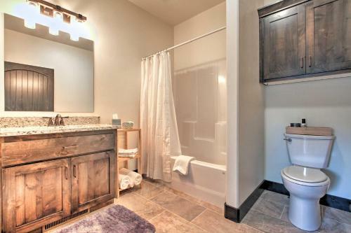 Tranquil Silverwood Estates Less Than 1 Mi To River!