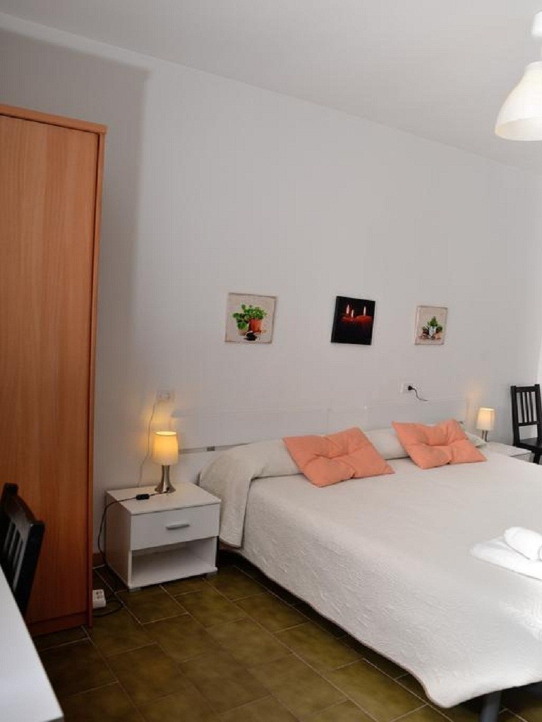 Hostal Borr�s