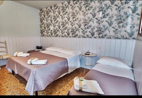 Bed & Breakfast Alesi Del Castello