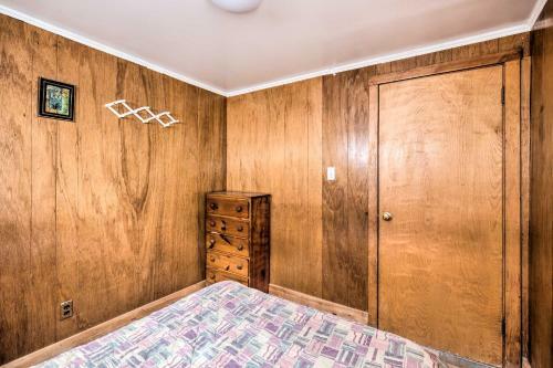 Cozy Hampton Cottage With Bbq - Walk To Ocean!