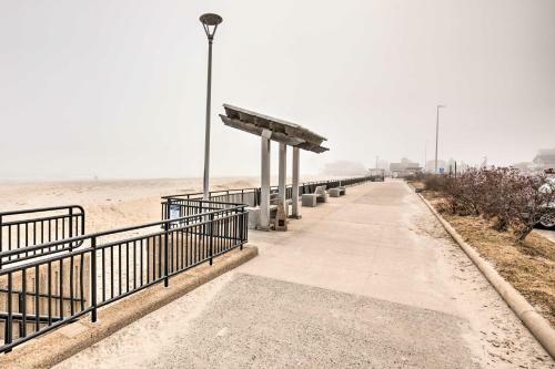 Cozy Hampton Cottage With Bbq - Walk To Ocean!