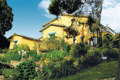 La Maison Aux Fleurs-botanica