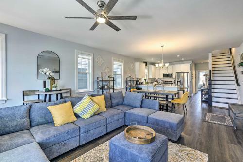 Chic Getaway With Hot Tub - Half-mi To Beach!