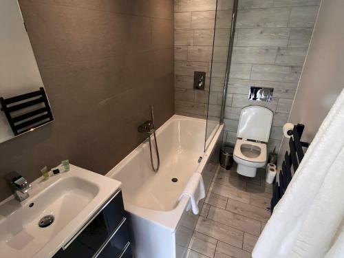 Pass The Keys Lovely Contemporary Ground Floor Apartment