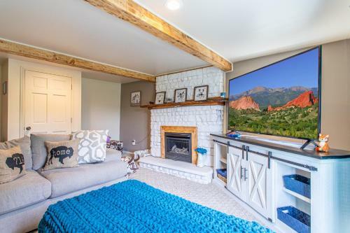Charming Farmhouse, Including Barn Filled With Horses And Livestock
