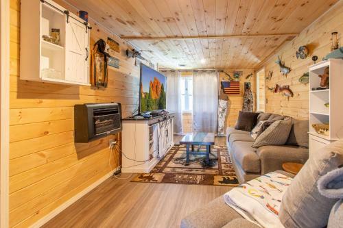 Charming Farmhouse, Including Barn Filled With Horses And Livestock