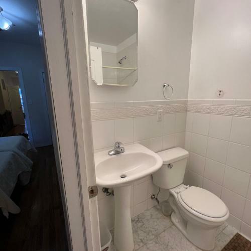 Harlem Apartment Close To Subways