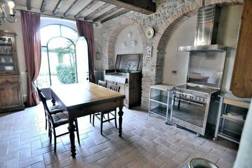Lovely Tuscany Apartment