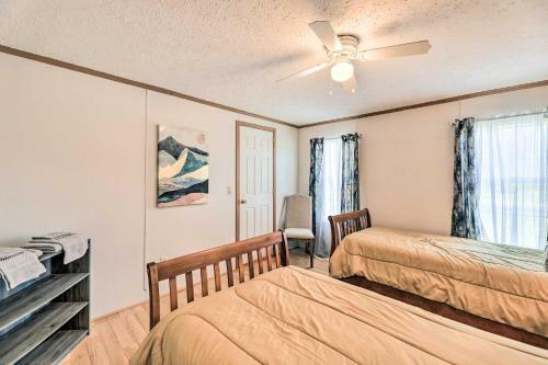 Gatlin Creek Rest Stop Home With Fireplace!