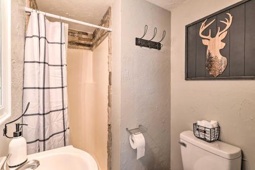 Eclectic Banner Elk Home With Fire Pit And Grill!