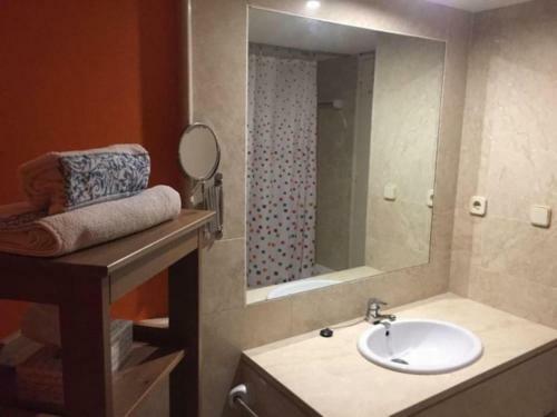 Apartamentos Sotogrande Con Piscina Y Garaje