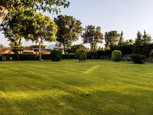 Apartamentos Sotogrande Con Piscina Y Garaje