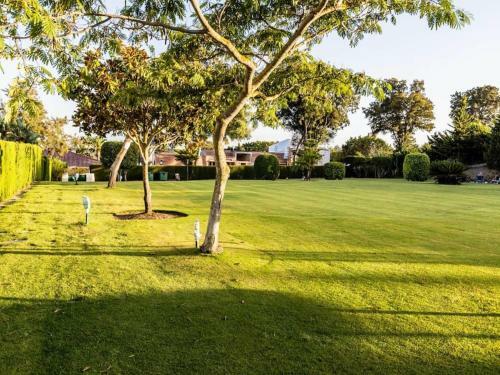 Apartamentos Sotogrande Con Piscina Y Garaje