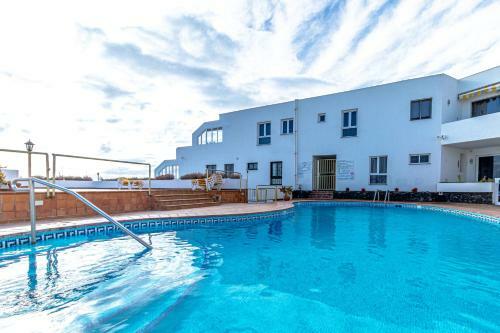 Riviera Apartment Near The Beach