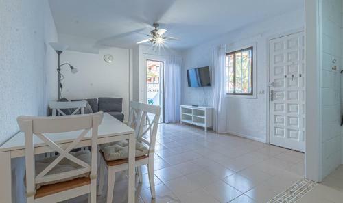Riviera Apartment Near The Beach