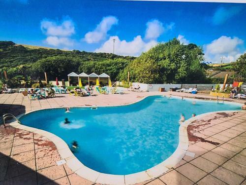 Mawgan Pads Newquay Bay