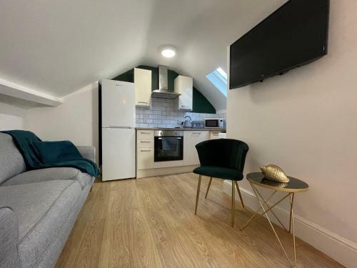 Lincoln City Centre Modern Apartment Overlooking The Canal