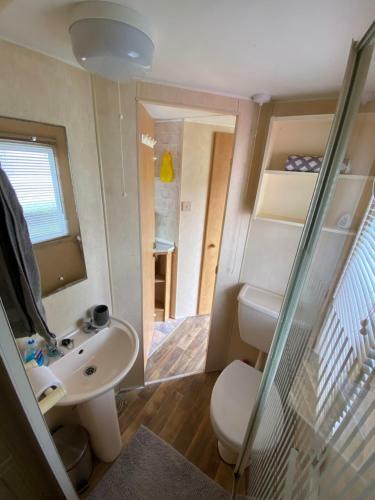 6 Berth Atlas Caravan - Walshs Holiday Park - Skegness