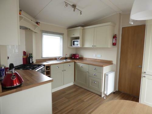 Maple Lake 170 At Southview Leisure Park